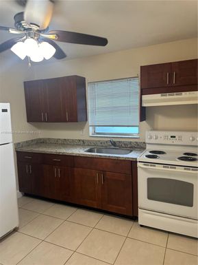 169 W 8th St # 4, Hialeah FL 33010