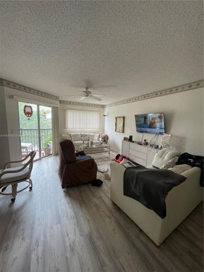 1400 SW 137th Ave # 311F, Pembroke Pines FL 33027