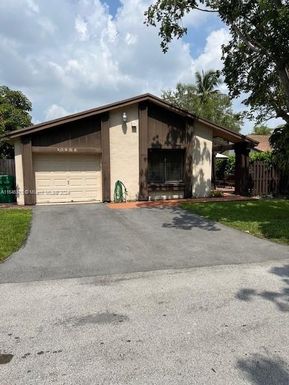 10956 SW 135th Ct Cir, Miami FL 33186