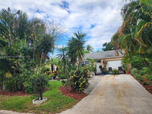 139 HARRIS DR., Sebastian FL 32958