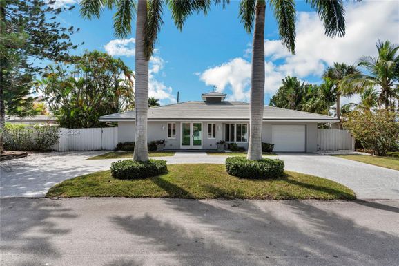 3256 Oleander Way, Lauderdale By The Sea FL 33062