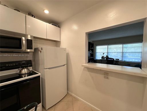 502 W Tilford  W # 502, Deerfield Beach FL 33442