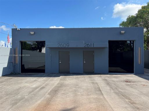 2609 NW 29th St, Miami FL 33142