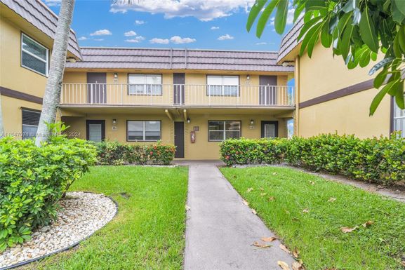 483 Brittany K # K, Delray Beach FL 33446