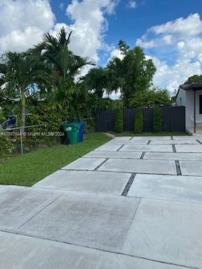 9825 SW 53rd Ter # 9825, Miami FL 33165