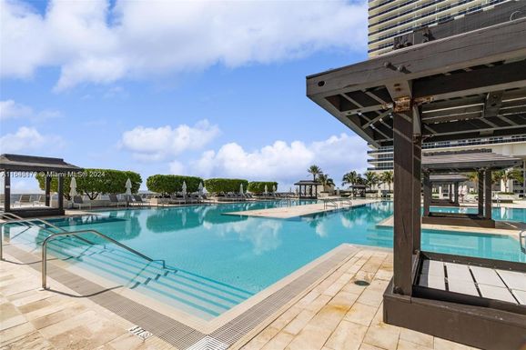 1800 S Ocean Dr # 409, Hallandale Beach FL 33009