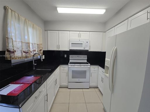 4830 SW 27th Ave # A, Dania Beach FL 33312