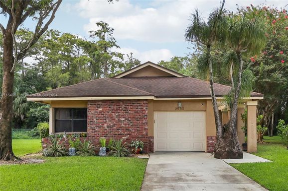 2665 Dahoon Ave, Coconut Creek FL 33063