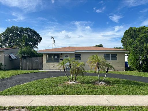 6445 SW 25th St, Miramar FL 33023