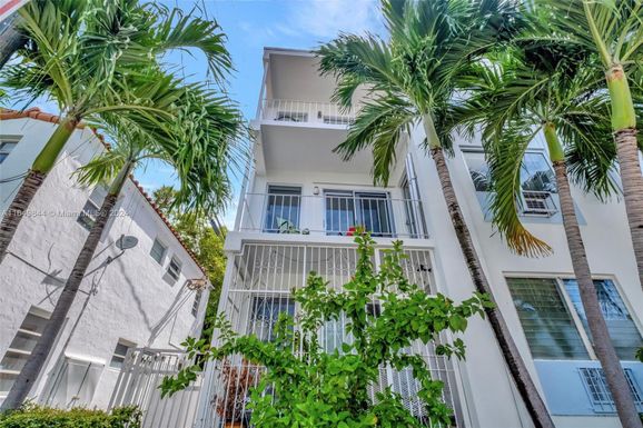 641 Espanola Way # 16, Miami Beach FL 33139