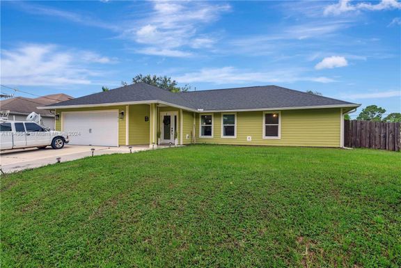 1817 SW Open View Dr, Port St. Lucie FL 34953