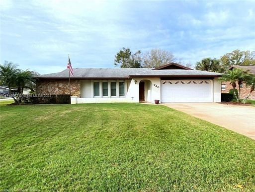 740 GOLFSIDE LN, Other City - In The State Of Florida FL 33870