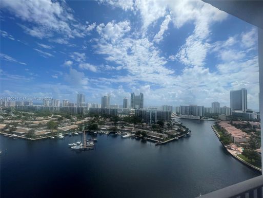 300 Three Islands Blvd # 218, Hallandale Beach FL 33009