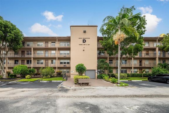 13450 SW 3rd St # 202D, Pembroke Pines FL 33027