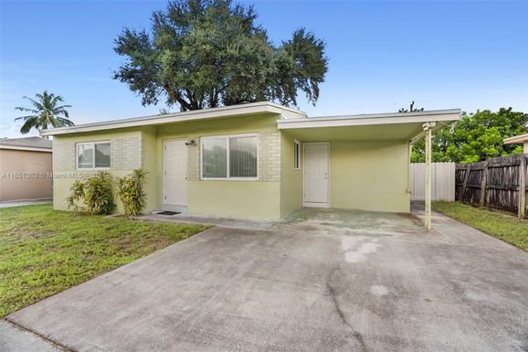 6420 SW 21st St, Miramar FL 33023