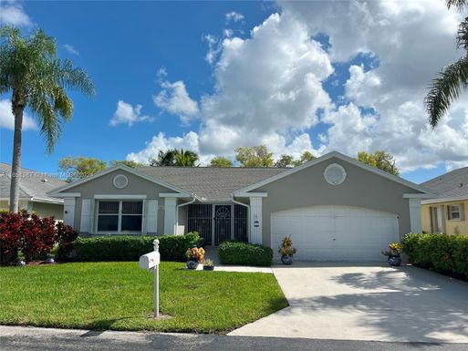 2562 SE 7th Ct, Homestead FL 33033