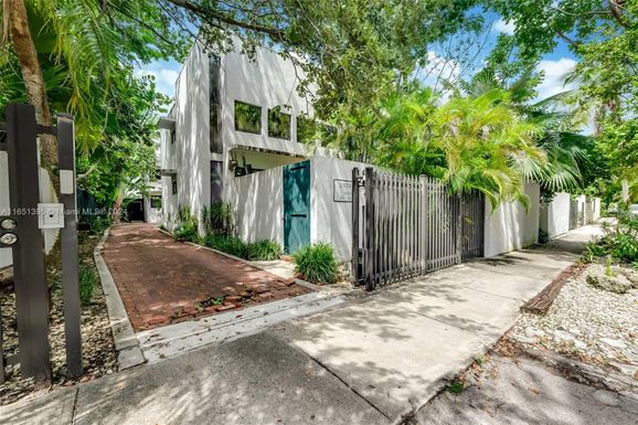 3122 Mary Street, Miami FL 33133