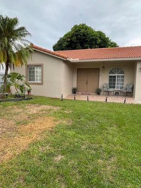 15384 SW 178th St, Miami FL 33187