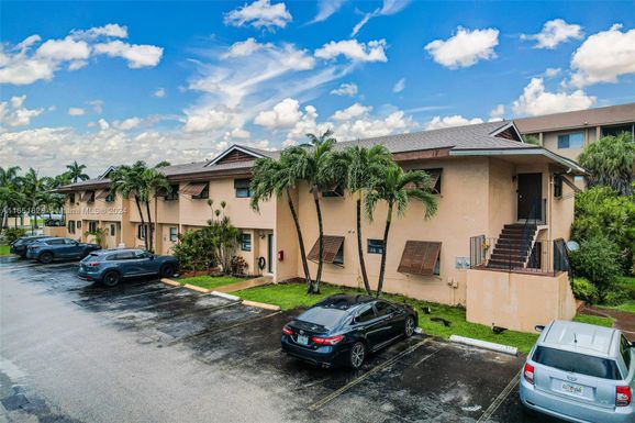 6850 NW 173rd Dr # 108, Hialeah FL 33015