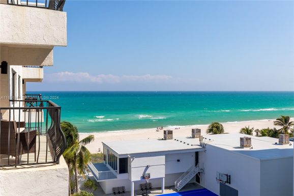 5415 Collins Ave # 704, Miami Beach FL 33140