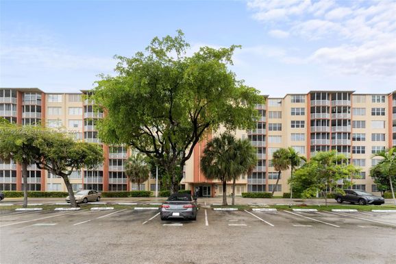 1780 NE 191st St # 2, Miami FL 33179