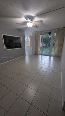 9400 Live Oak Pl # 208, Davie FL 33324