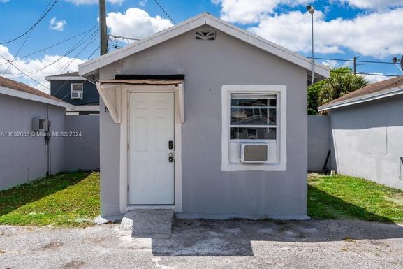 12101 Everglades St # 1, Canal Point FL 33438