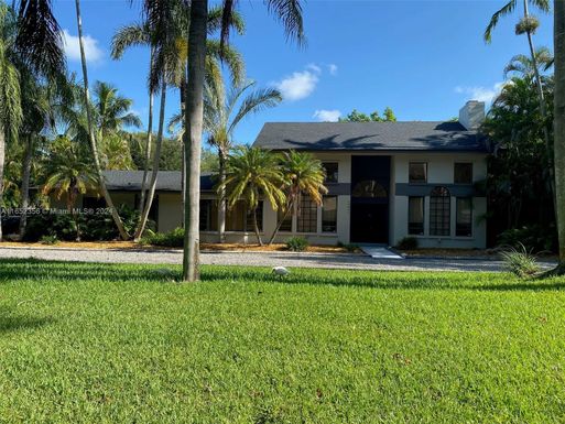 8281 SW 187th St, Cutler Bay FL 33157