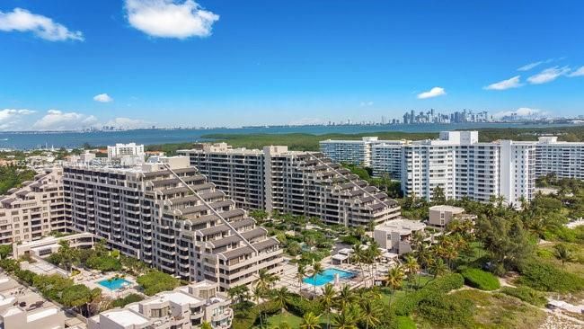 201 Crandon Blvd # 322, Key Biscayne FL 33149