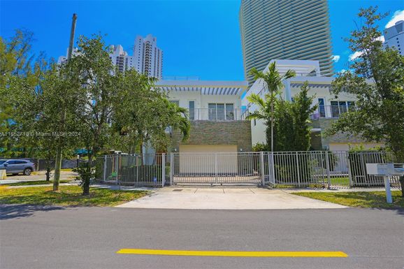 19055 Atlantic Blvd, Sunny Isles Beach FL 33160