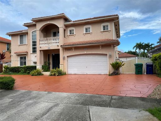 16533 NW 77th Path, Miami Lakes FL 33016