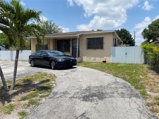 2985 NW 15th St, Miami FL 33125