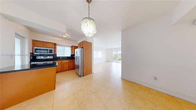 1420 Pennsylvania Ave # 403, Miami Beach FL 33139