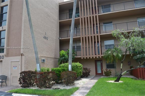 480 NW 76th Ave # 105, Margate FL 33063