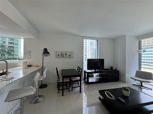 1300 Brickell Bay Dr # 901, Miami FL 33131