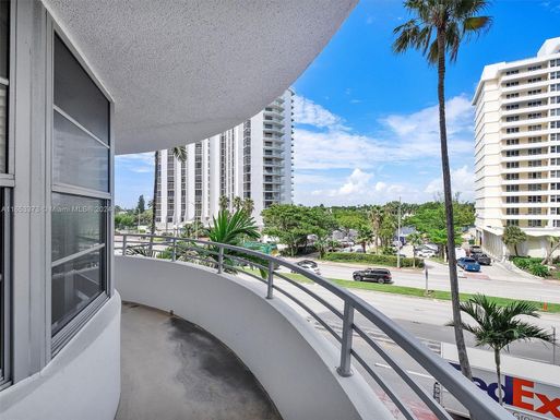 5555 Collins Ave # 4S, Miami Beach FL 33140