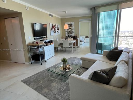 92 SW 3rd St # 3506, Miami FL 33130