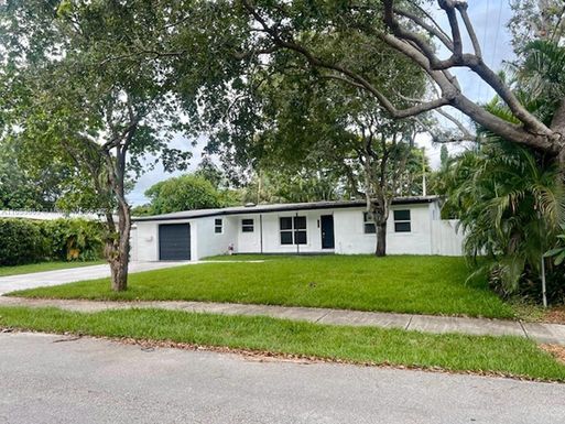 2380 SW 34th Way, Fort Lauderdale FL 33312