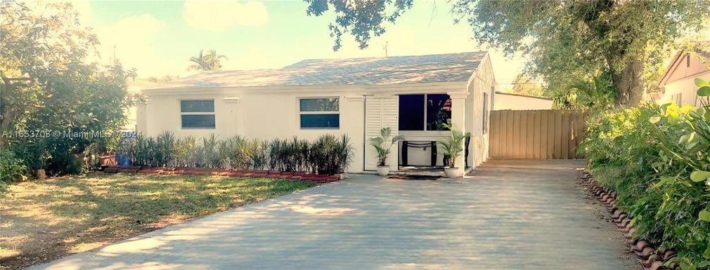 2041 NE 182nd, North Miami Beach FL 33162