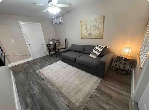 1425 N 58th Ave # 3, Hollywood FL 33021