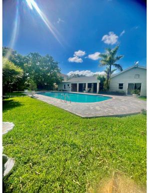 15042 SW 149th St, Miami FL 33196