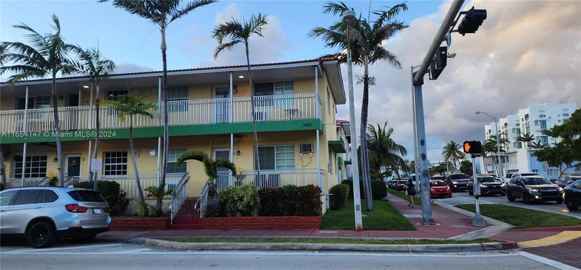 7400 Harding Ave # 12A, Miami Beach FL 33141