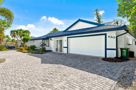 420 N Collier Blvd, Marco Island FL 34145