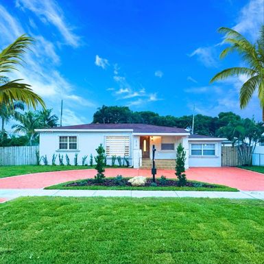 210 W 61st St, Hialeah FL 33012