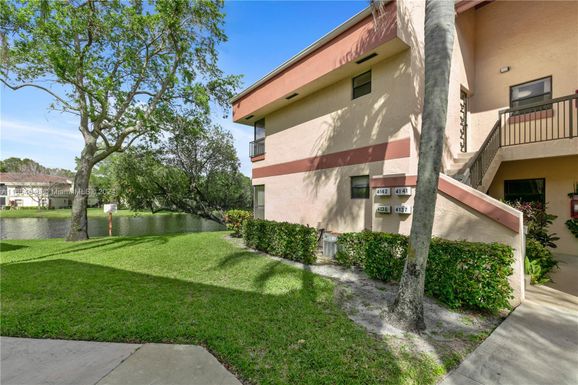 4142 S Carambola Cir S # 2140, Coconut Creek FL 33066