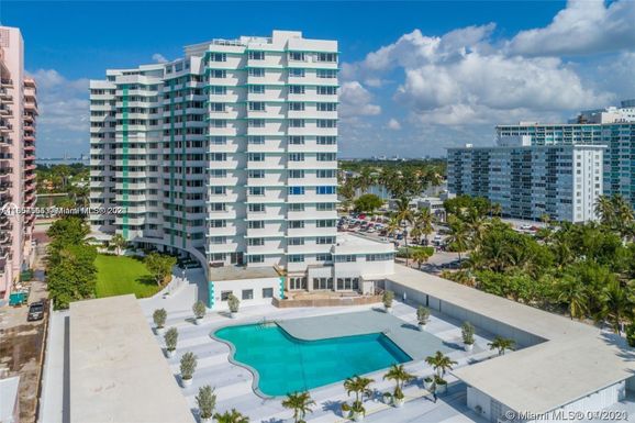 5255 Collins Ave # 5J, Miami Beach FL 33140