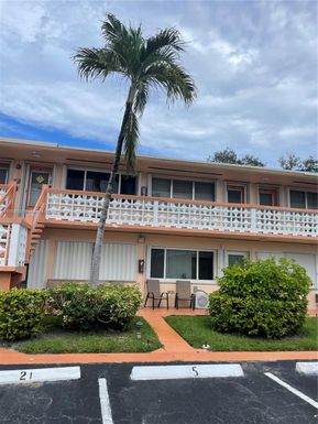 815 SW 10th Ter # 20V, Hallandale Beach FL 33009