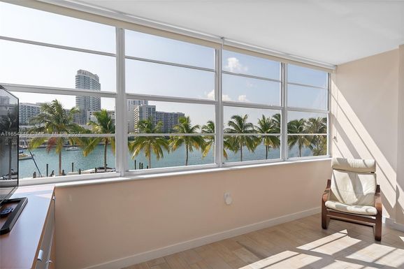 20 Island Ave # 315, Miami Beach FL 33139