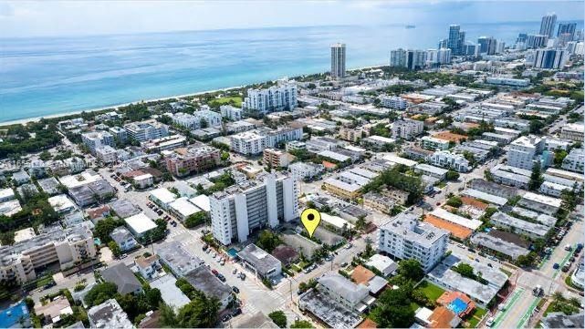 7829 Carlyle # 4, Miami Beach FL 33141