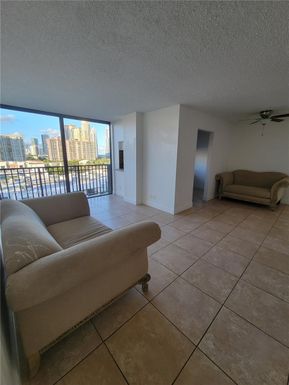 17021 N Bay Rd # 1009, Sunny Isles Beach FL 33160